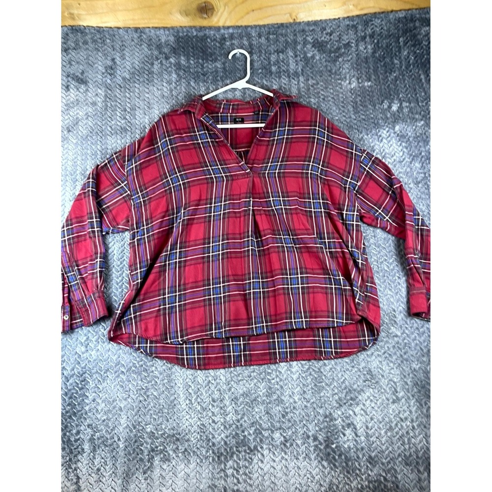 Uniqlo Flannel Shirt Womens Medium Red Blue Plaid Casual Long Sleeve Button Up